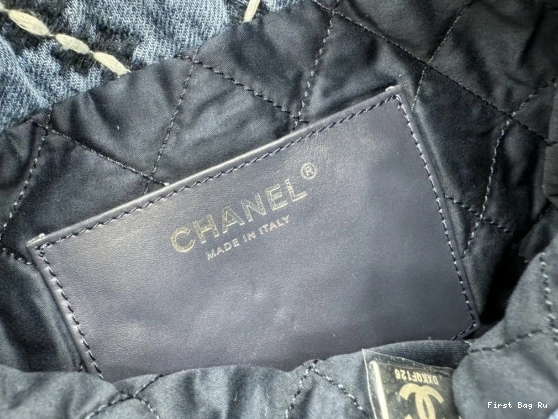 First Bag Ru CHANEL -23*18.5*6CM HANDBAG MINI 22 0713